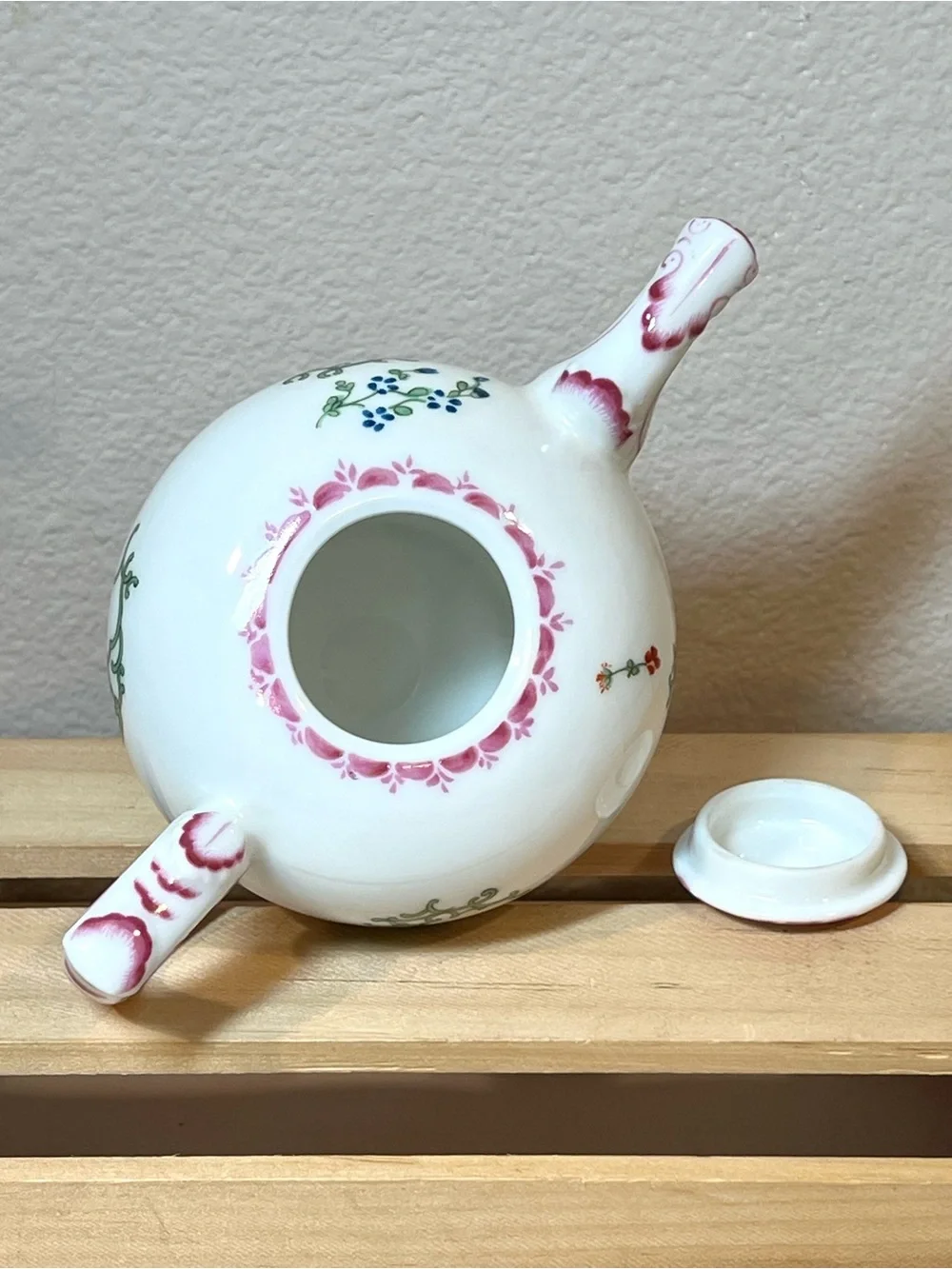 Franklin Mint 1985 “Höchst” Victoria & Albert Museum Teapot | Collectible | EUC